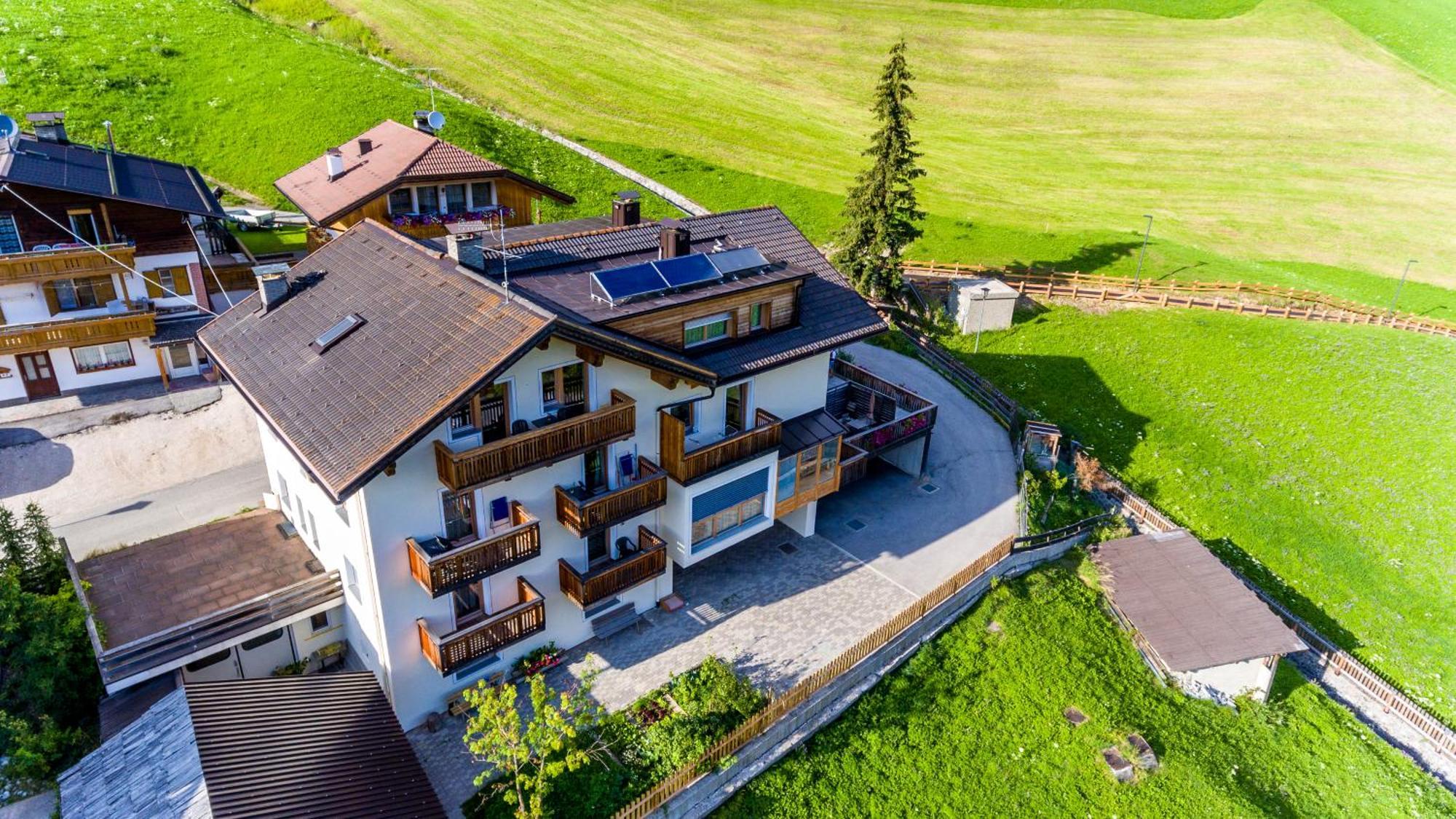 Villa Hilde St. Kassian Exterior foto